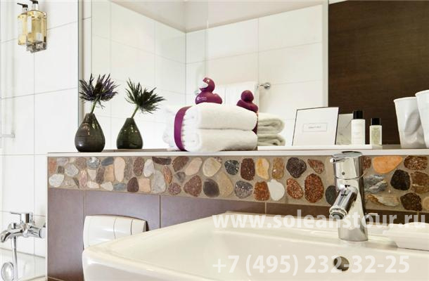 Hotel Ameron Flora 4*